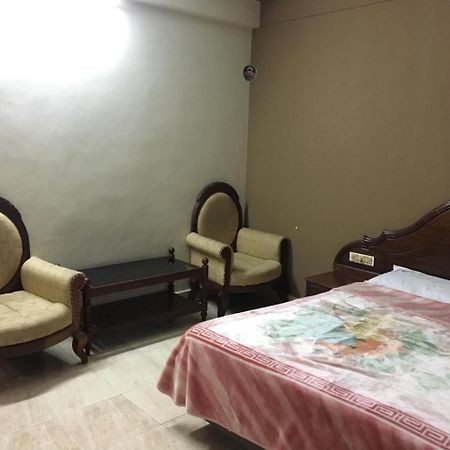 Hotel Royal Wings Nedumbassery Extérieur photo